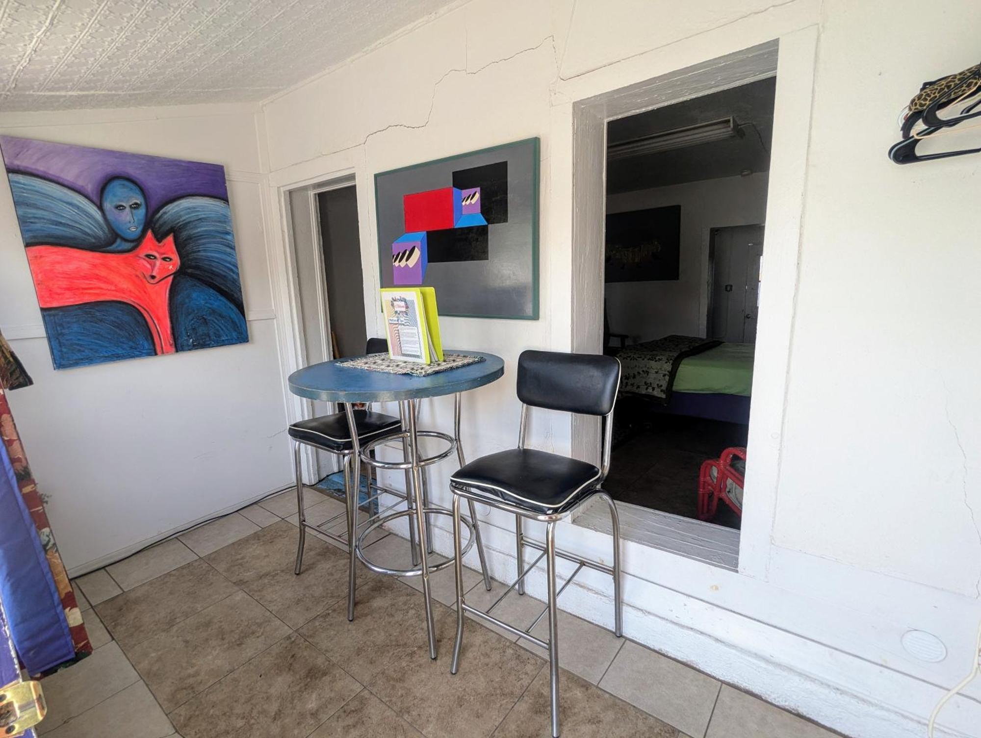 Pelican Spa Truth or Consequences Room photo